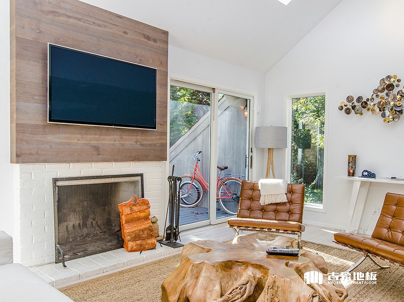 強(qiáng)化地板上墻