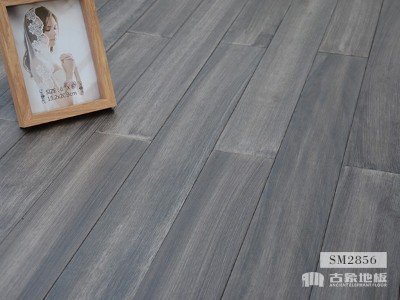 實木地板的選購誤區(qū)