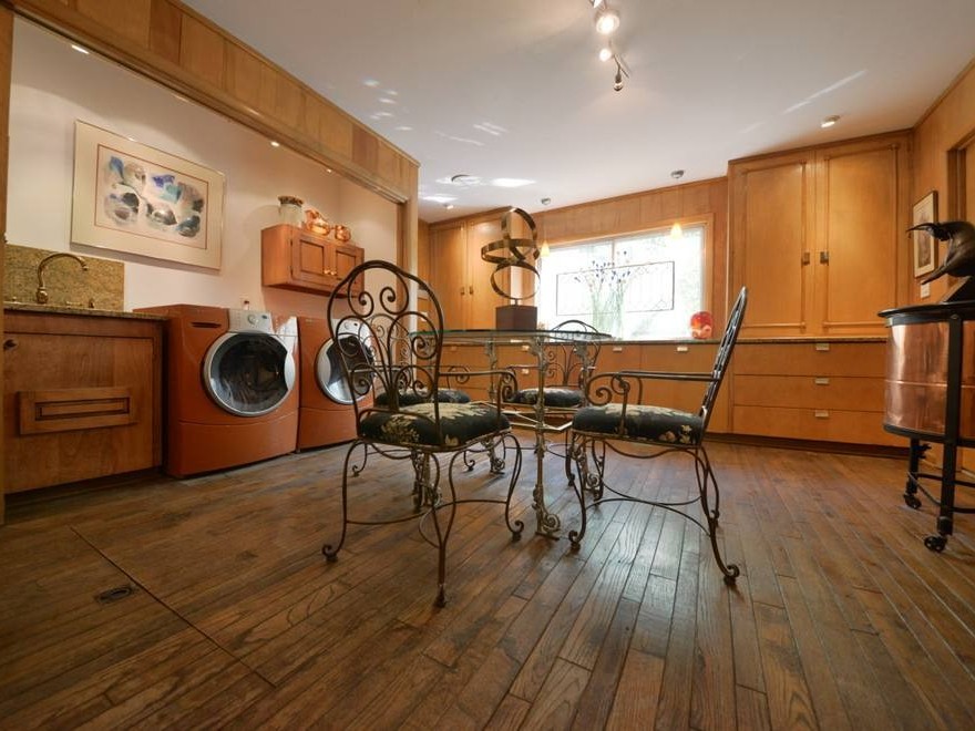 南北方氣候不一樣，木地板保養(yǎng)的方式也有區(qū)別