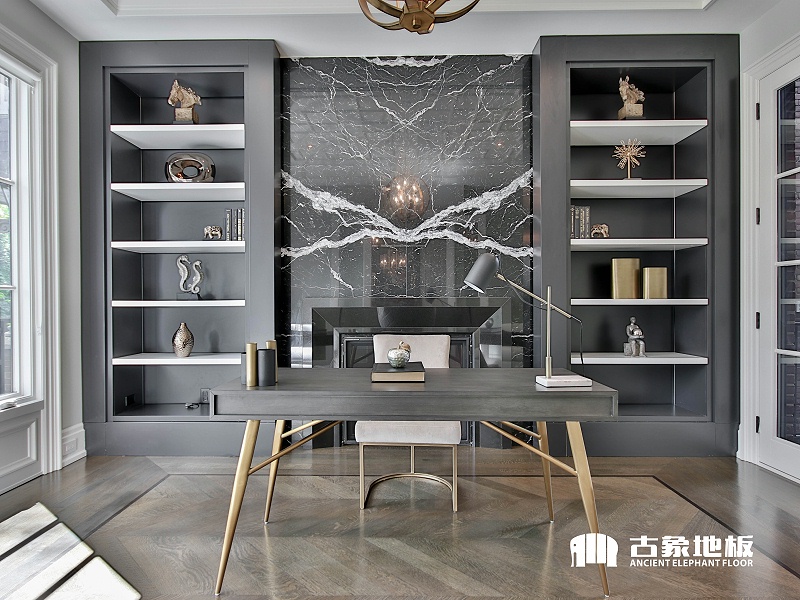 木地板是書房的絕佳搭配