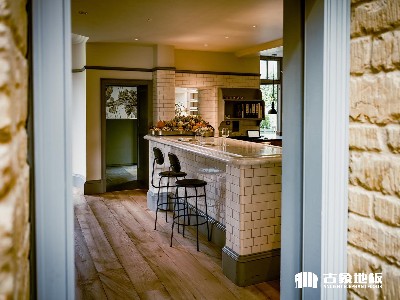 如何解決實(shí)木地板的色差問題