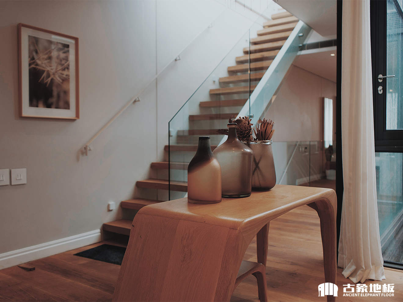 新三層實(shí)木地板值不值得買