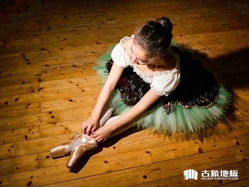 舞臺(tái)用木地板