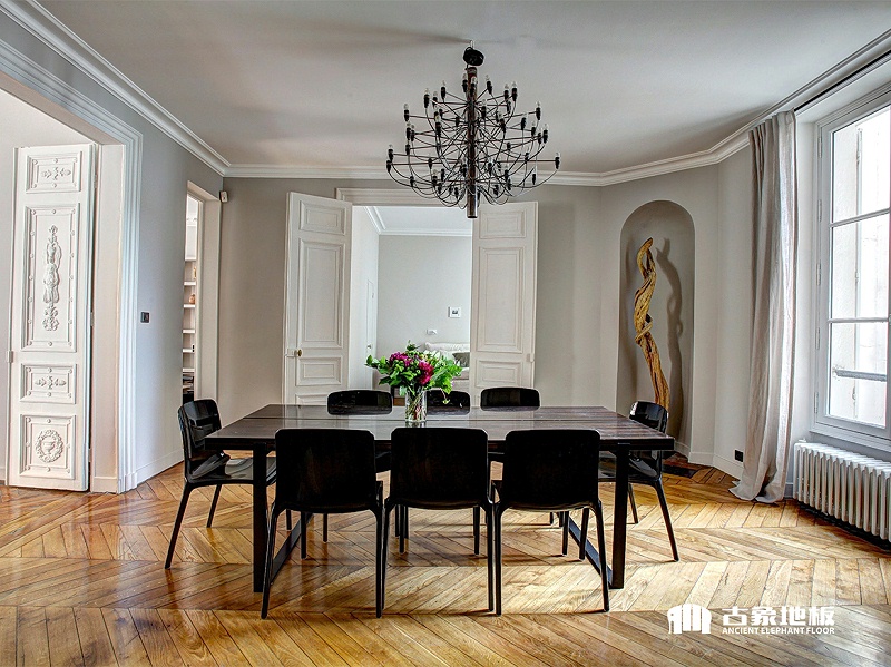 原木色 魚(yú)骨拼地板