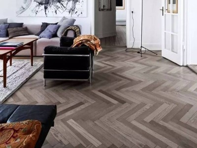 四種比較常見(jiàn)的木地板鋪貼方式