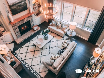 實(shí)木地板在酷暑天氣應(yīng)如何養(yǎng)護(hù)