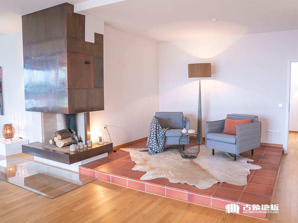 瓷磚遇上強化地板如何拼接