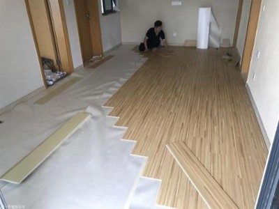 安裝木地板之前的地面找平