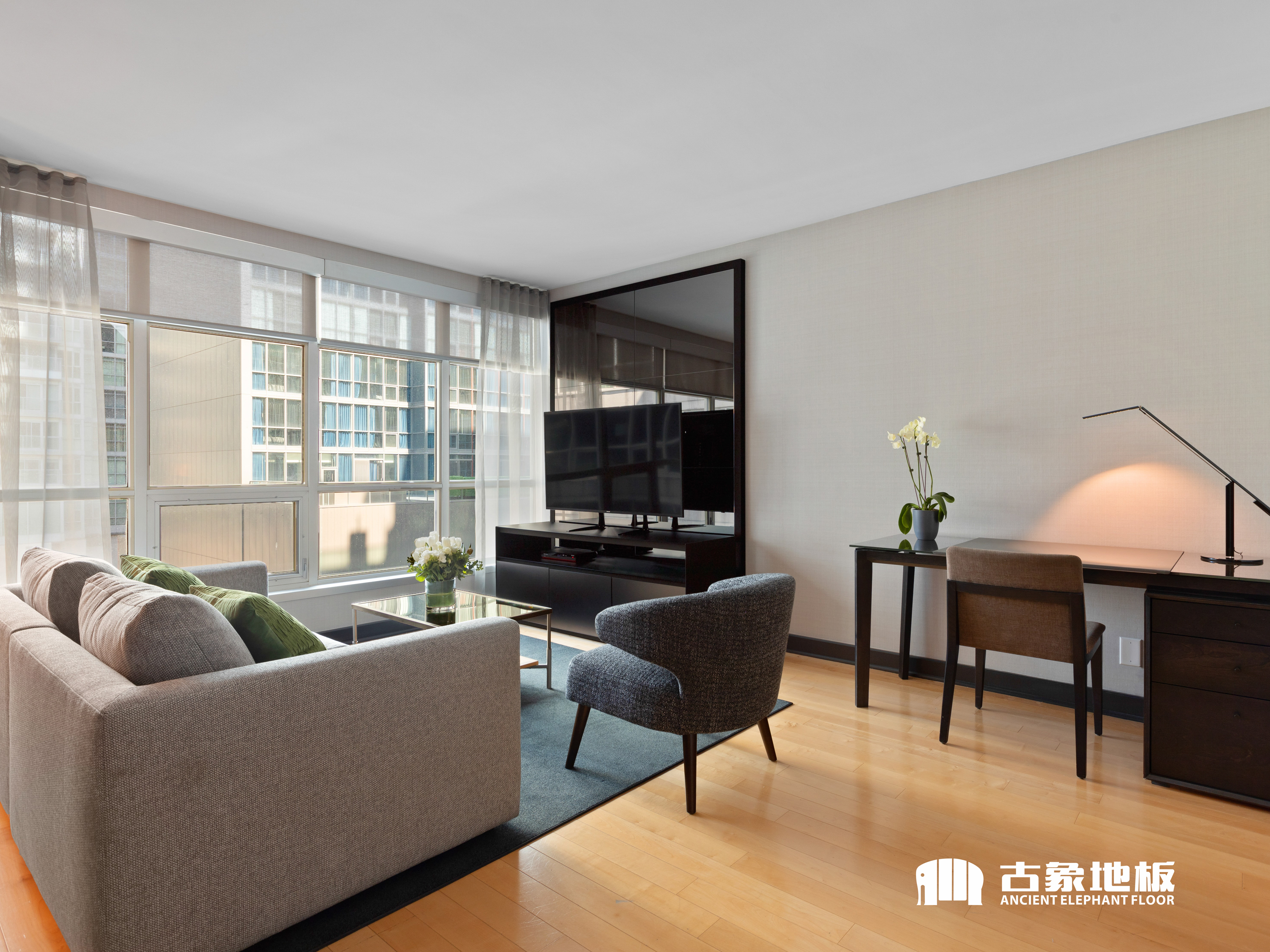 如何巧妙辨別實(shí)木地板中的劣質(zhì)板